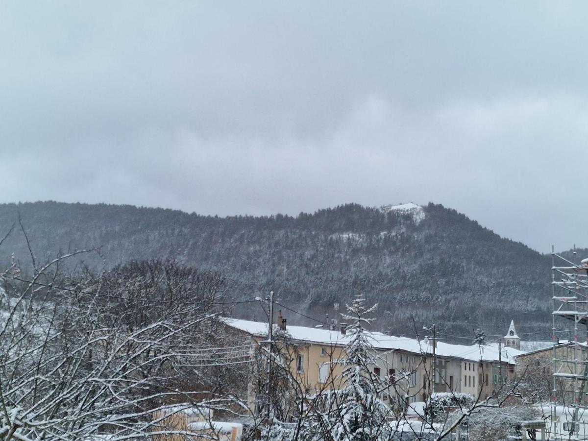 Chambre D'Hotes O Rendez-Vous Roquefeuil Εξωτερικό φωτογραφία