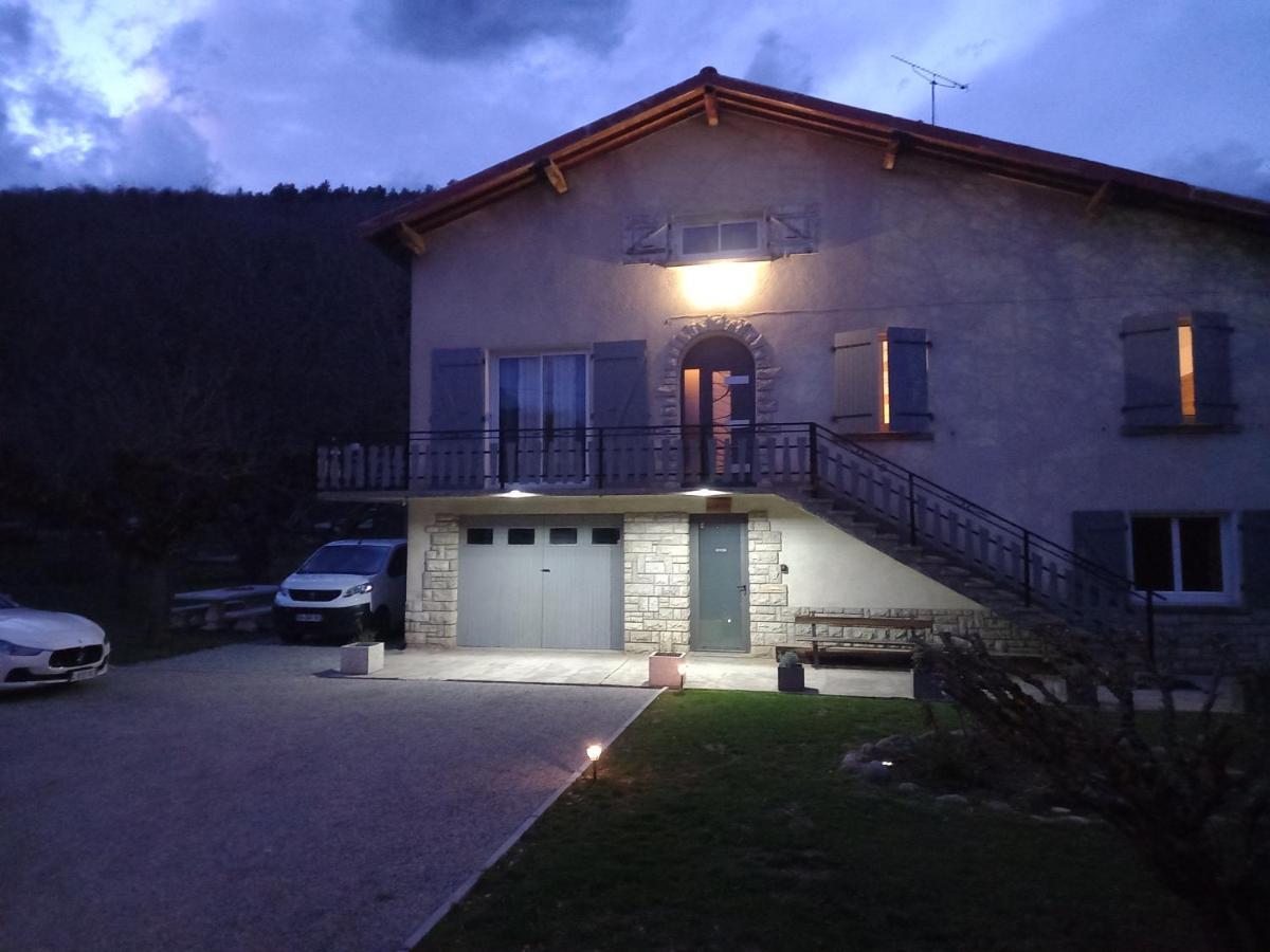 Chambre D'Hotes O Rendez-Vous Roquefeuil Εξωτερικό φωτογραφία